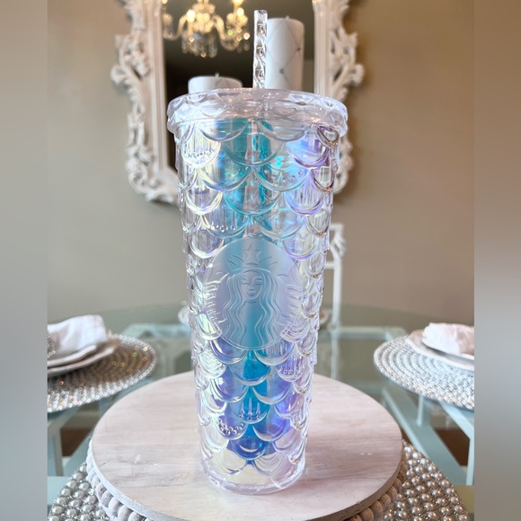 π Starbucks Unicorn Scales Iridescent China Overseas Venti Tumbler NEW - Picture 9 of 9
